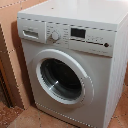 Deni Family * ティラナ