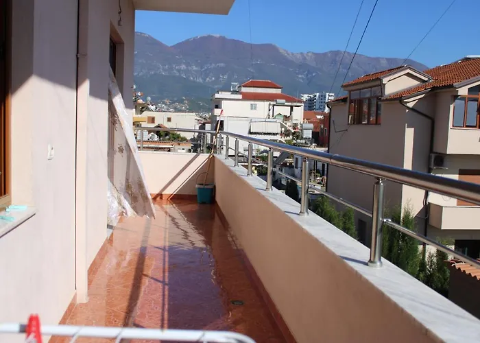 Deni Family * Тирана