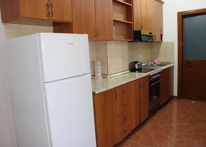 Apartment Deni Family